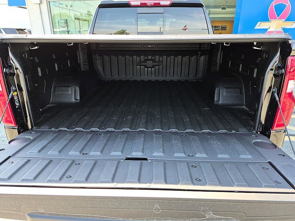 New 2026 Chevrolet Silverado 1500 High Country w/ High Country Premium Package AWD/4WD image 32
