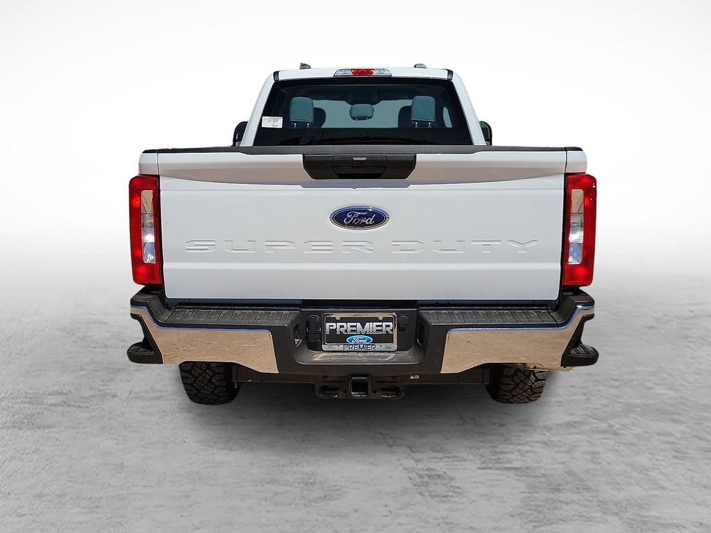 New 2026 Ford F250 XL w/ XL Off-Road Package AWD/4WD image 9