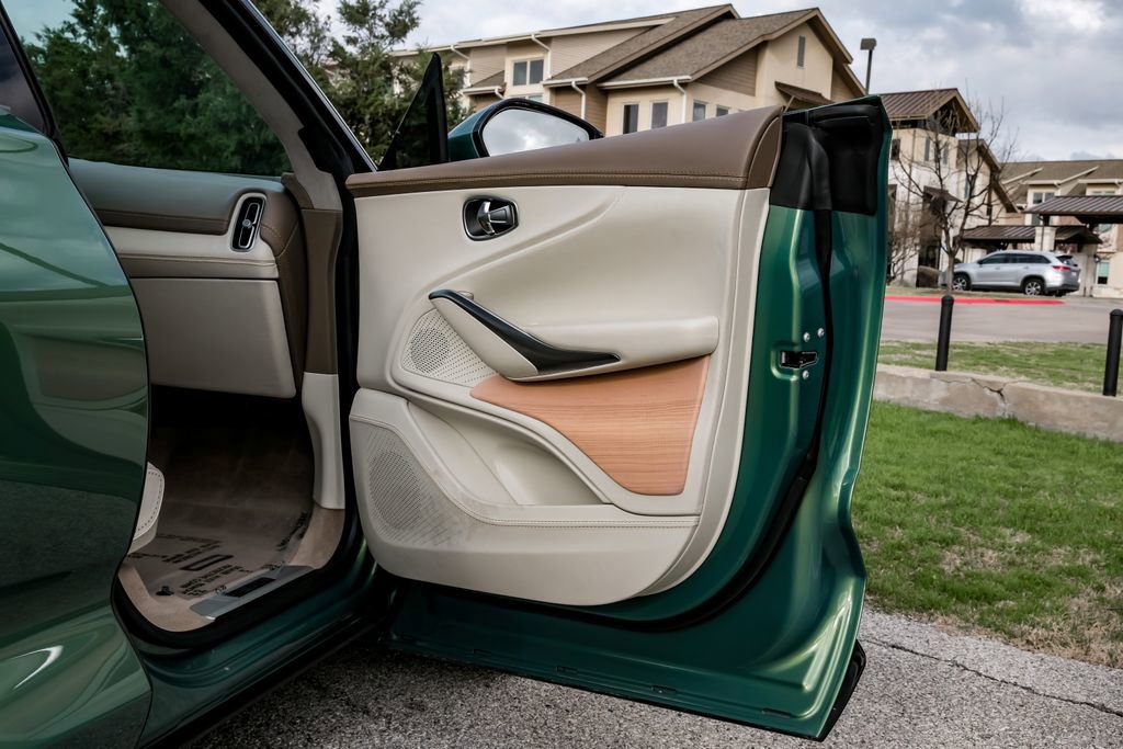 Used 2021 Aston Martin DBX image 54