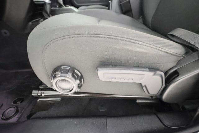 Used 2020 Jeep Wrangler Unlimited Sport image 9