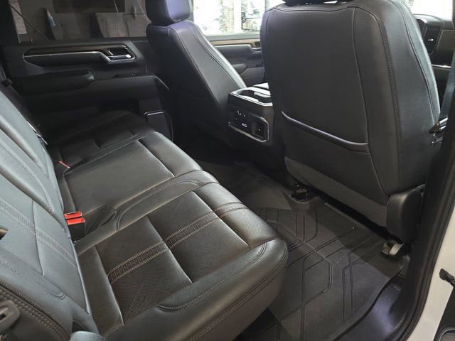 Used 2024 Chevrolet Silverado 2500 High Country w/ High Country Premium Package image 11