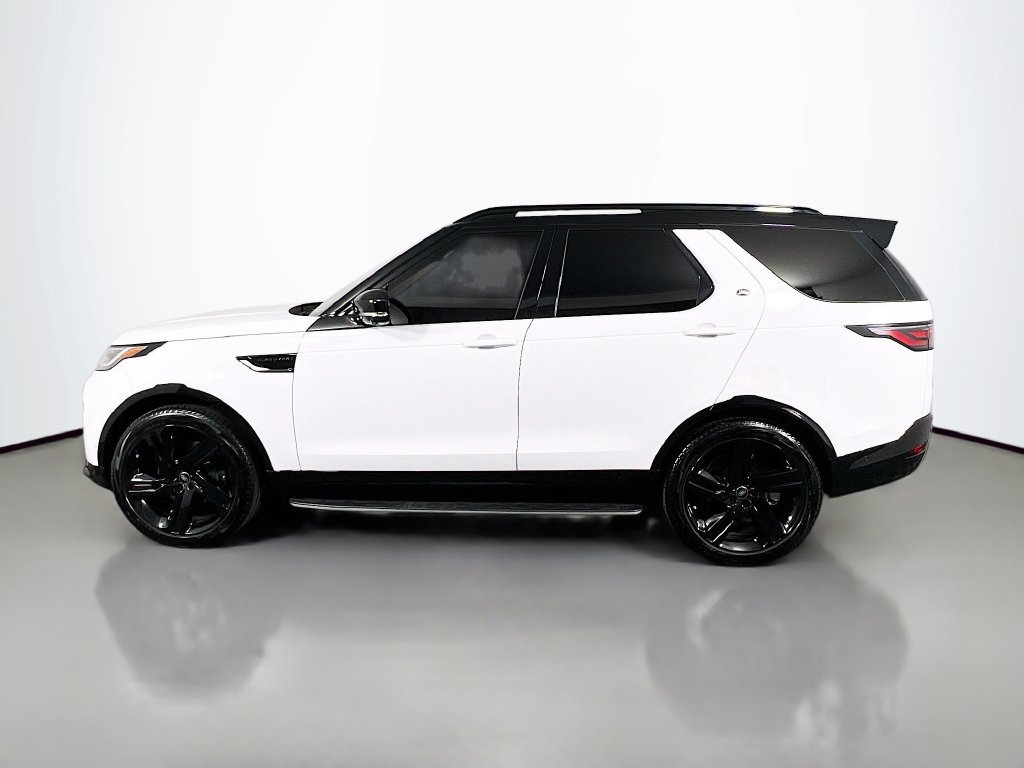 Used 2025 Land Rover Discovery Dynamic SE AWD/4WD image 8