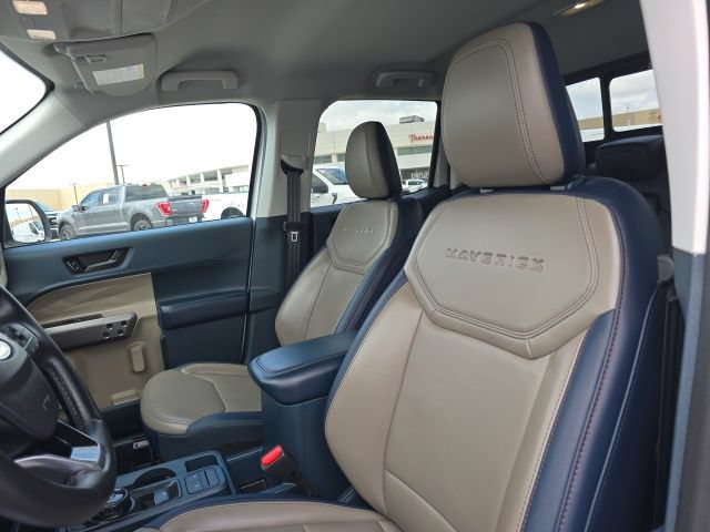 Used 2025 Ford Maverick Lariat AWD/4WD image 13