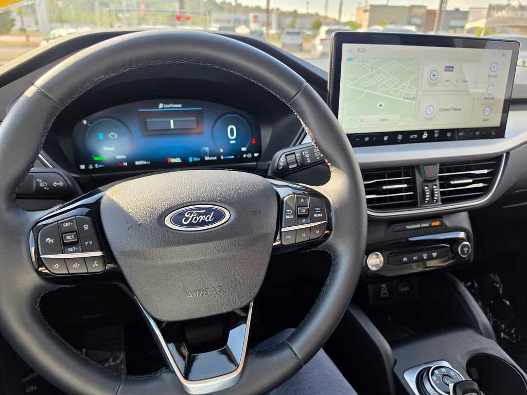 Used 2024 Ford Escape SE w/ PHEV Premium Package FWD image 21