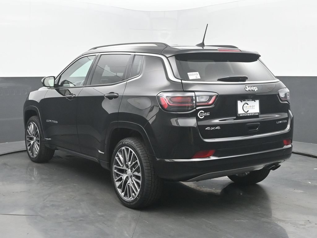 Used 2022 Jeep Compass Limited w/ Elite Group AWD/4WD image 4