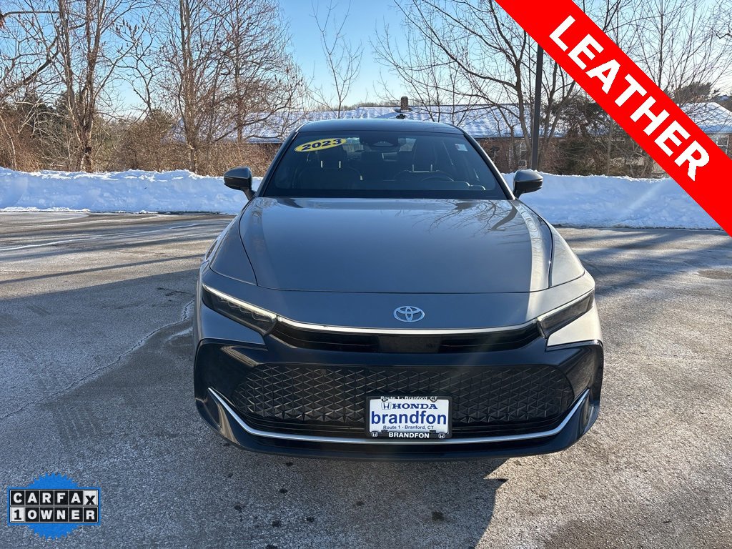 Used 2023 Toyota Crown Limited image 2