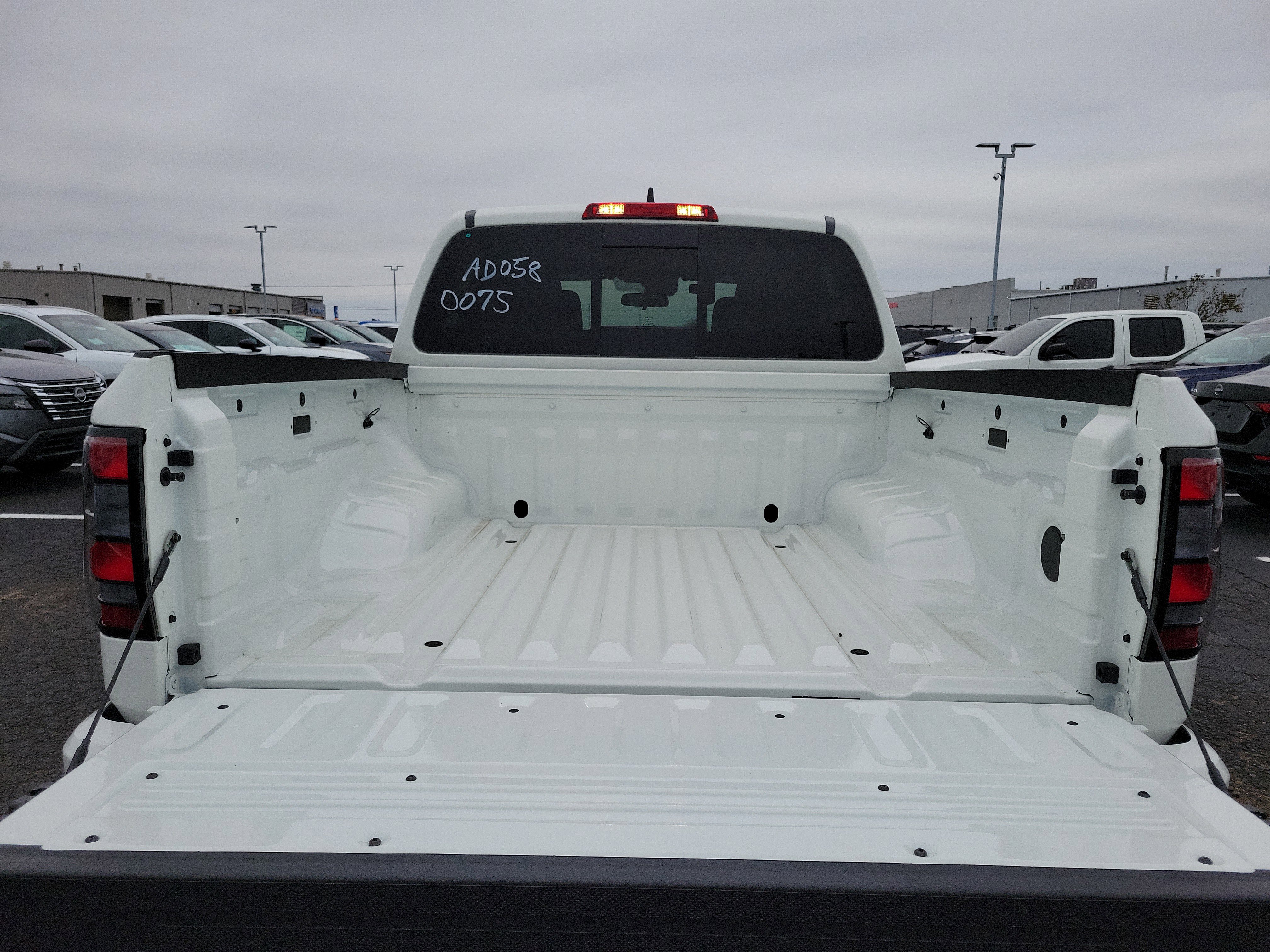New 2026 Nissan Frontier SV image 8