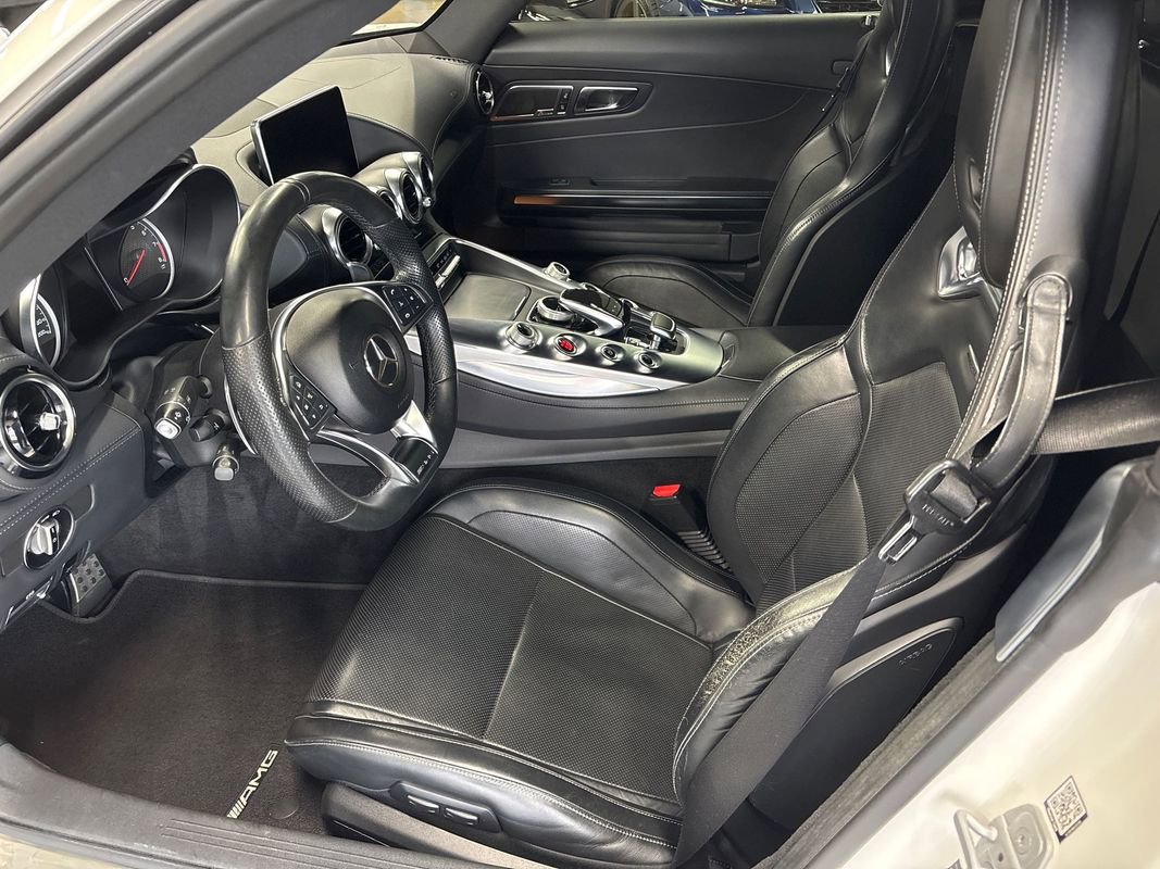 Used 2018 Mercedes-Benz AMG GT Roadster w/ Lane Tracking Package image 35