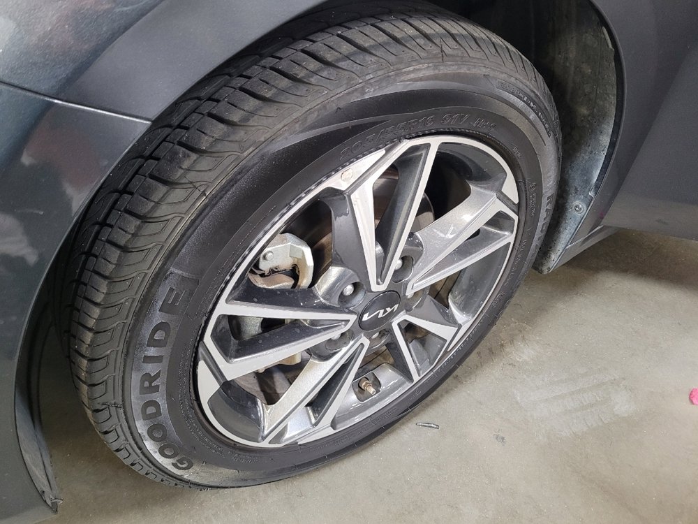 Used 2023 Kia Forte LXS FWD image 31