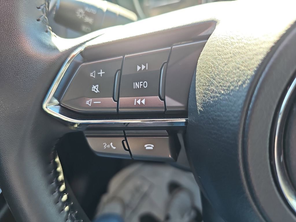 Used 2023 MAZDA CX-9 Touring image 22