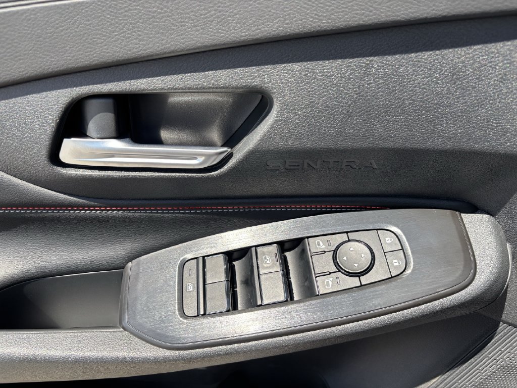New 2027 Nissan Sentra SR FWD image 22
