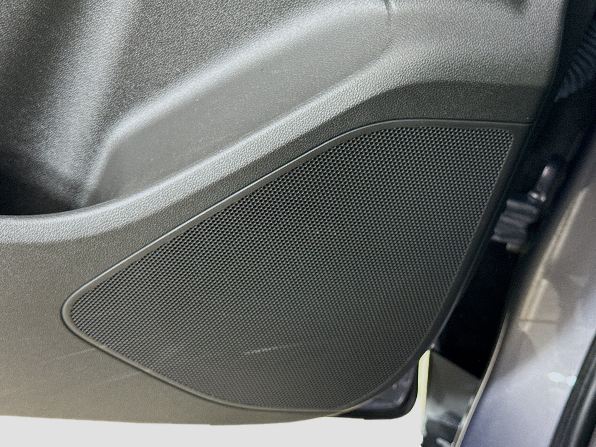 Used 2023 Chevrolet Bolt EUV Premier FWD image 20