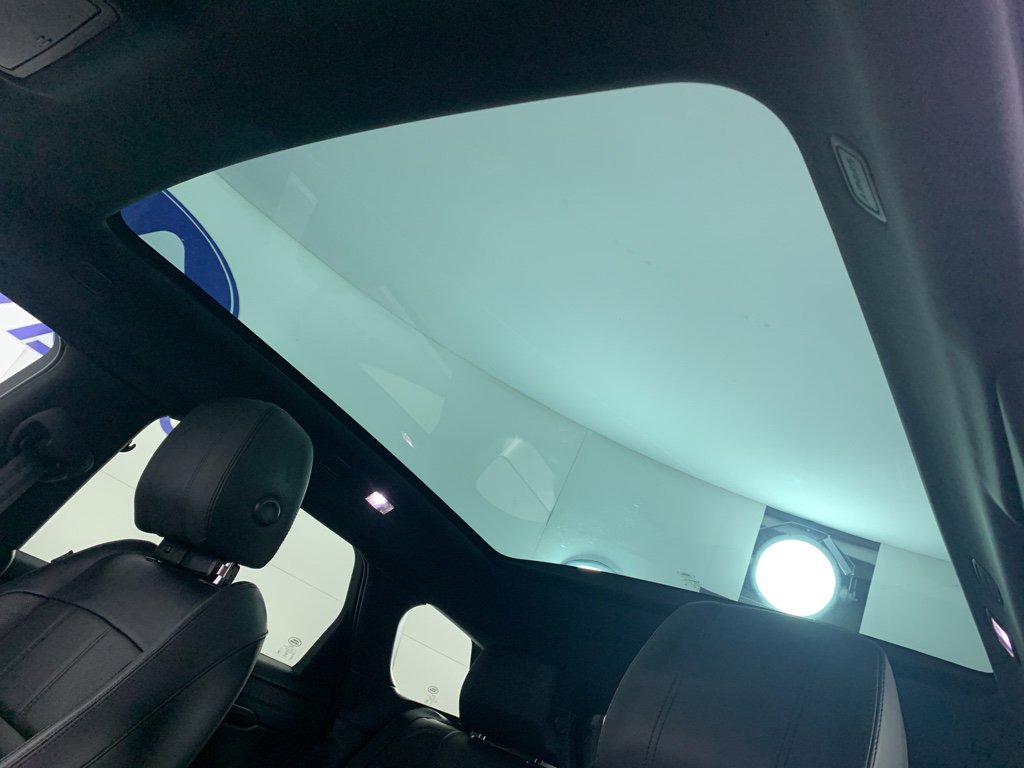 Used 2020 Land Rover Range Rover Evoque SE image 31