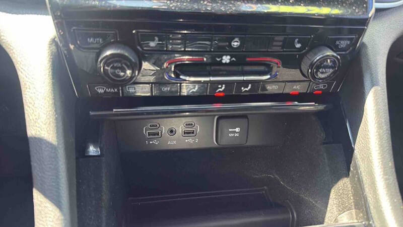Used 2021 Jeep Grand Cherokee L Limited AWD/4WD image 27