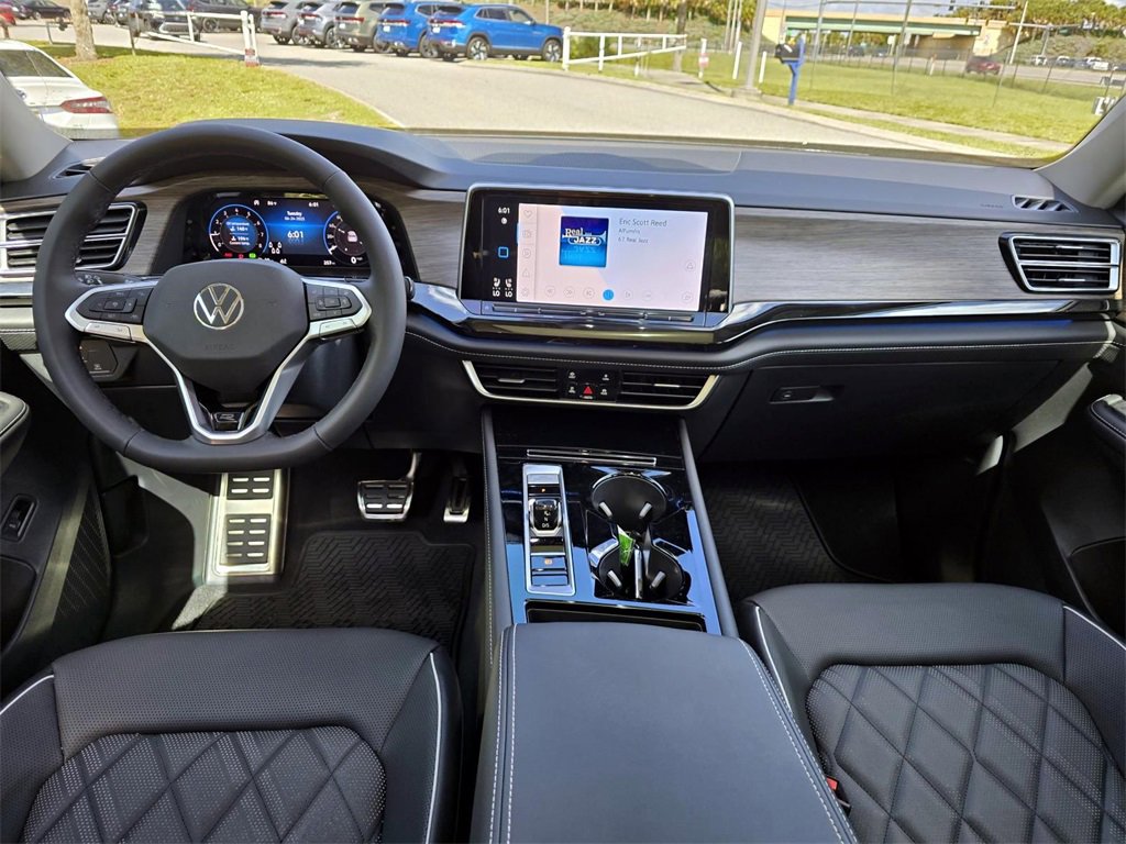 New 2025 Volkswagen Atlas SEL Premium R-Line image 13