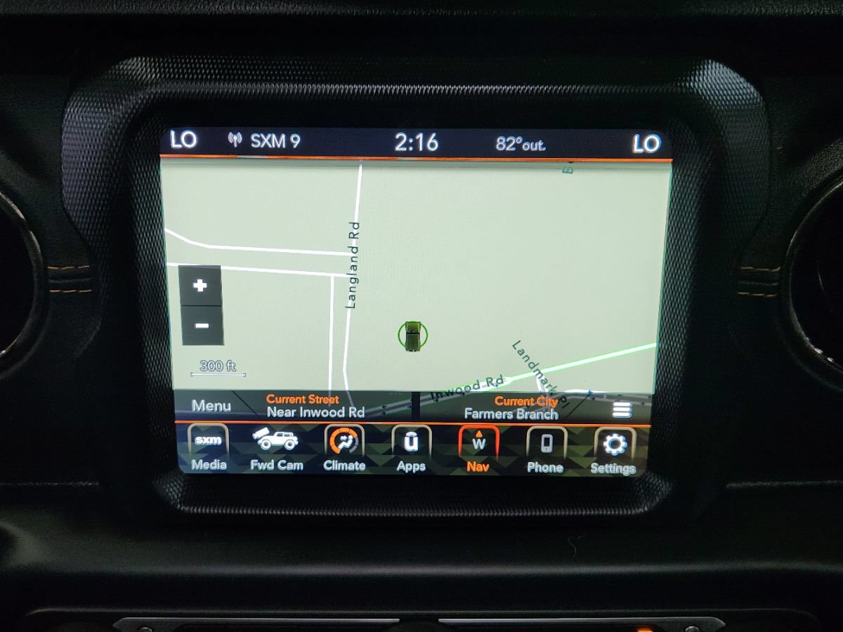 Used 2021 Jeep Wrangler Unlimited Sahara AWD/4WD image 30