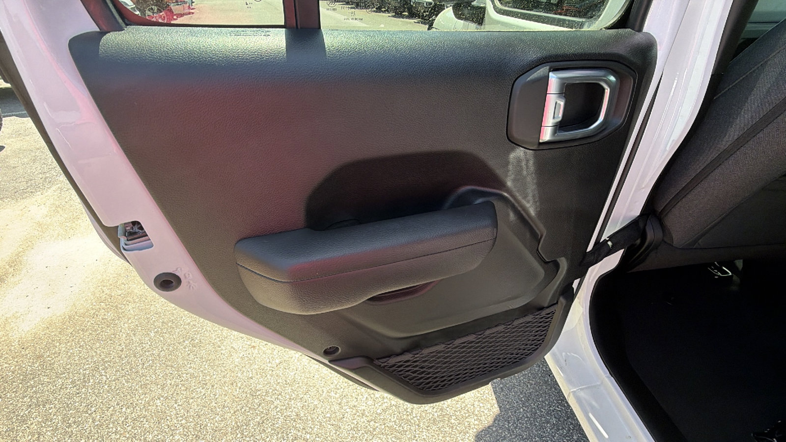 Used 2025 Jeep Wrangler Sport image 22