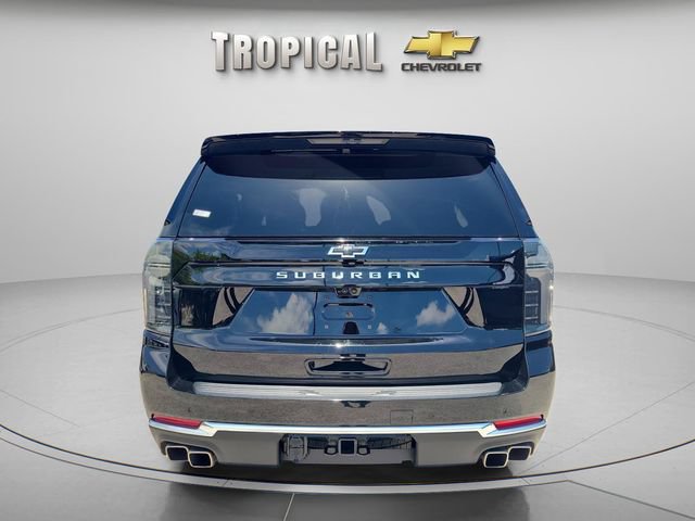 Used 2025 Chevrolet Suburban High Country AWD/4WD image 4