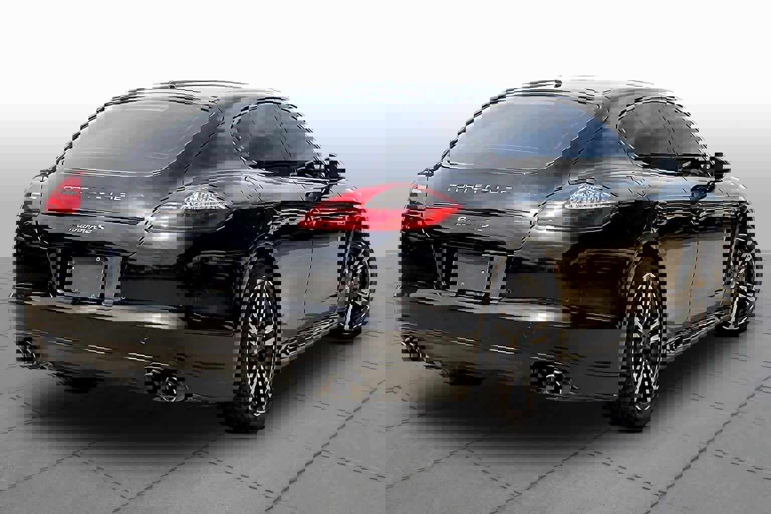 Used 2012 Porsche Panamera S image 11