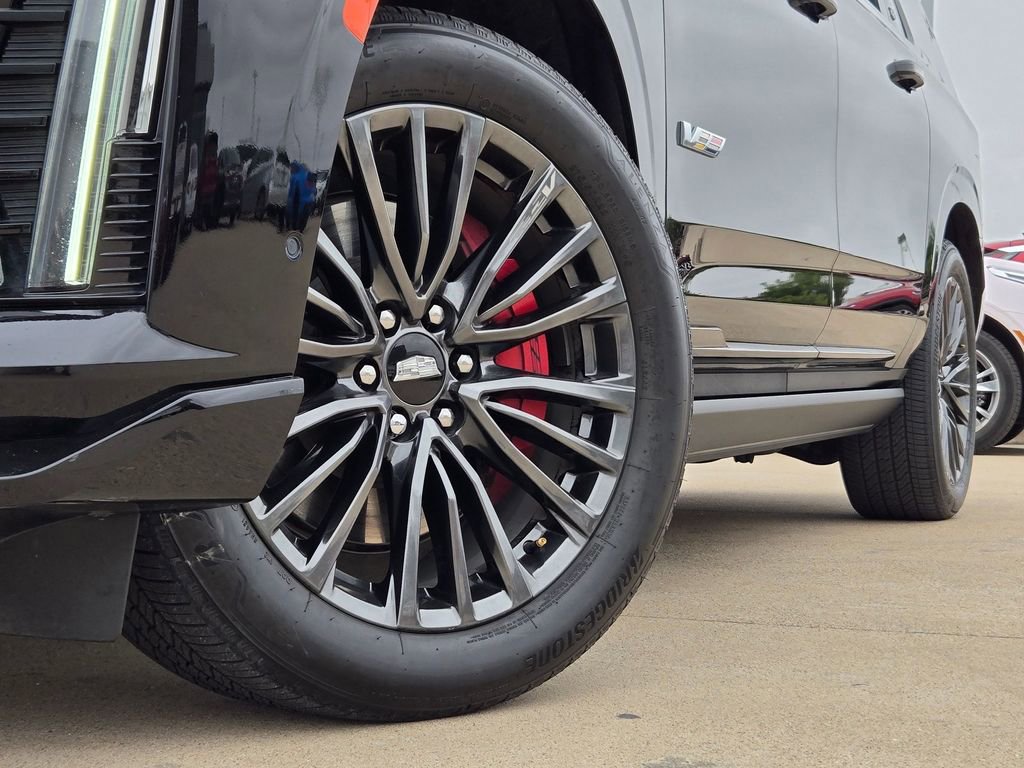 Certified 2024 Cadillac Escalade ESV V w/ LPO, ONYX Package image 8