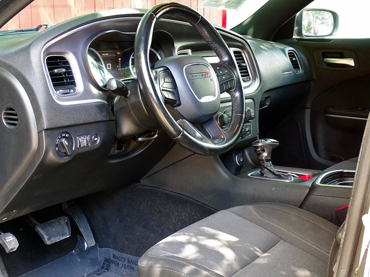 Used 2019 Dodge Charger SXT RWD image 22