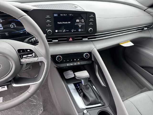 New 2026 Hyundai Elantra Sport FWD image 29