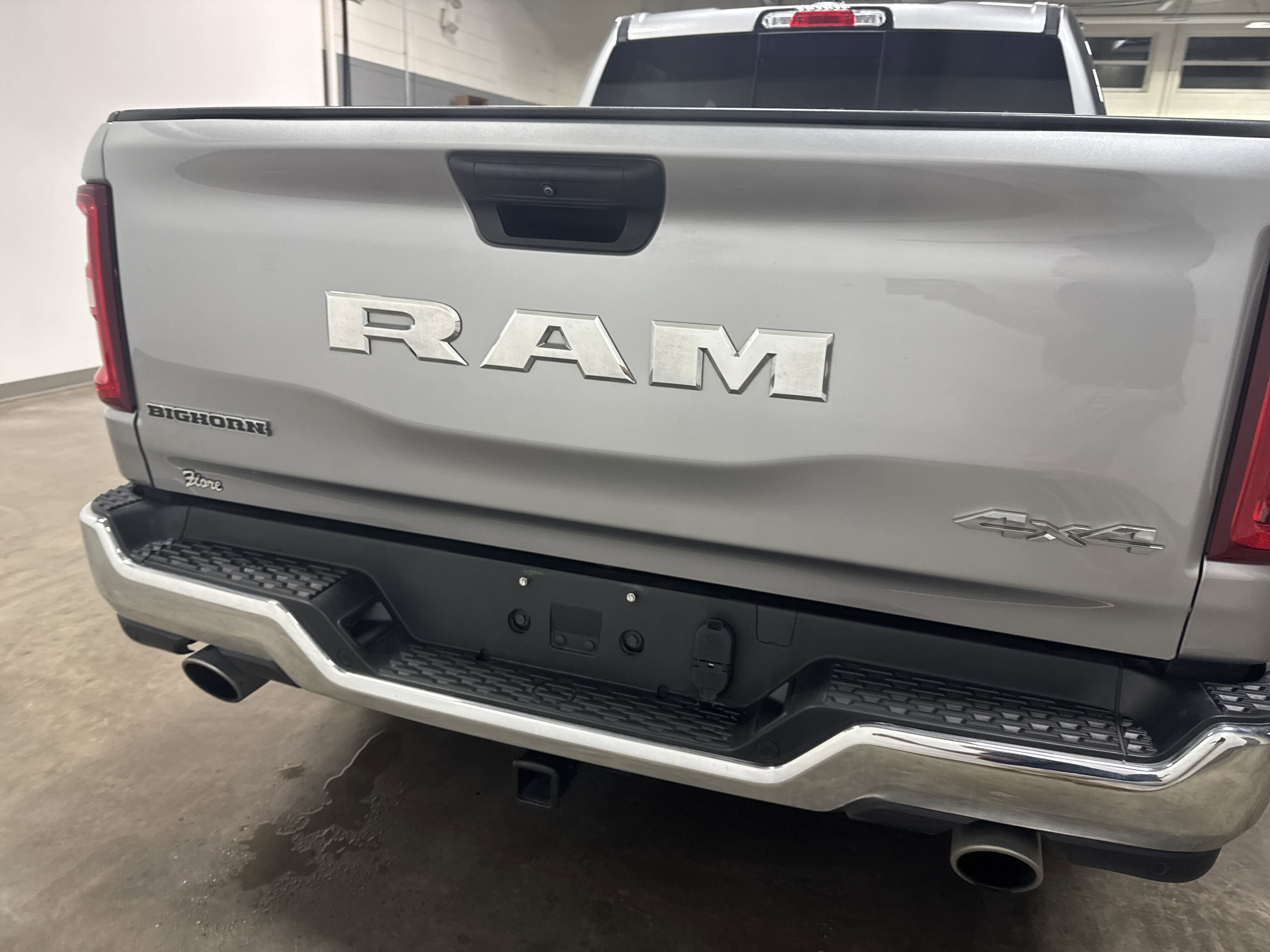 Used 2025 RAM 1500 Big Horn AWD/4WD image 4