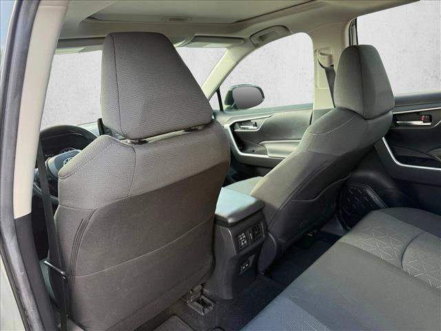 Used 2022 Toyota RAV4 XLE w/ Convenience Package AWD/4WD image 17