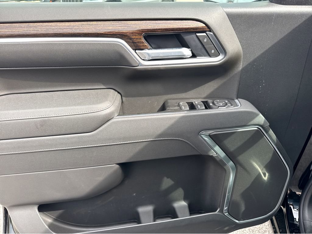 New 2026 GMC Sierra 1500 Elevation image 9