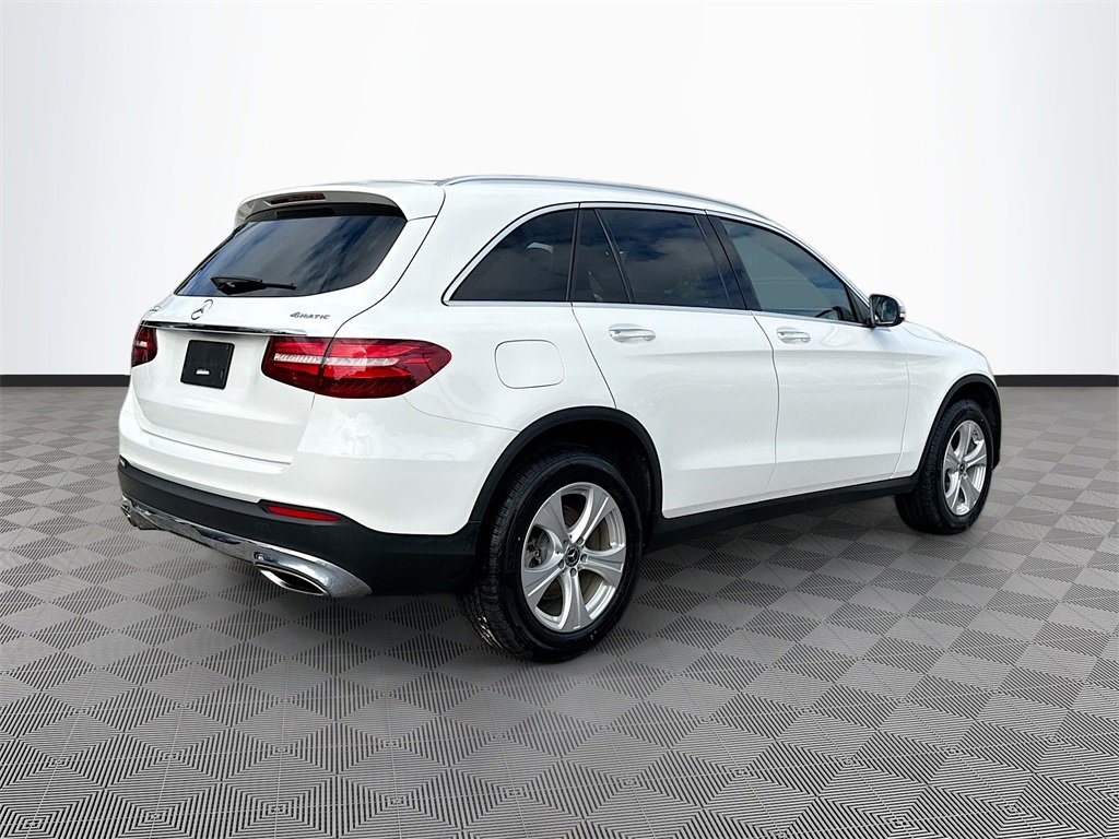 Used 2018 Mercedes-Benz GLC 300 4MATIC w/ Multimedia Package image 6