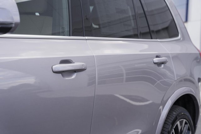 New 2026 Volvo XC90 B6 Plus w/ Protection Package Premier image 16