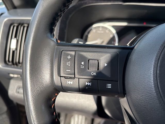 Used 2023 Nissan Pathfinder Rock Creek AWD/4WD image 18