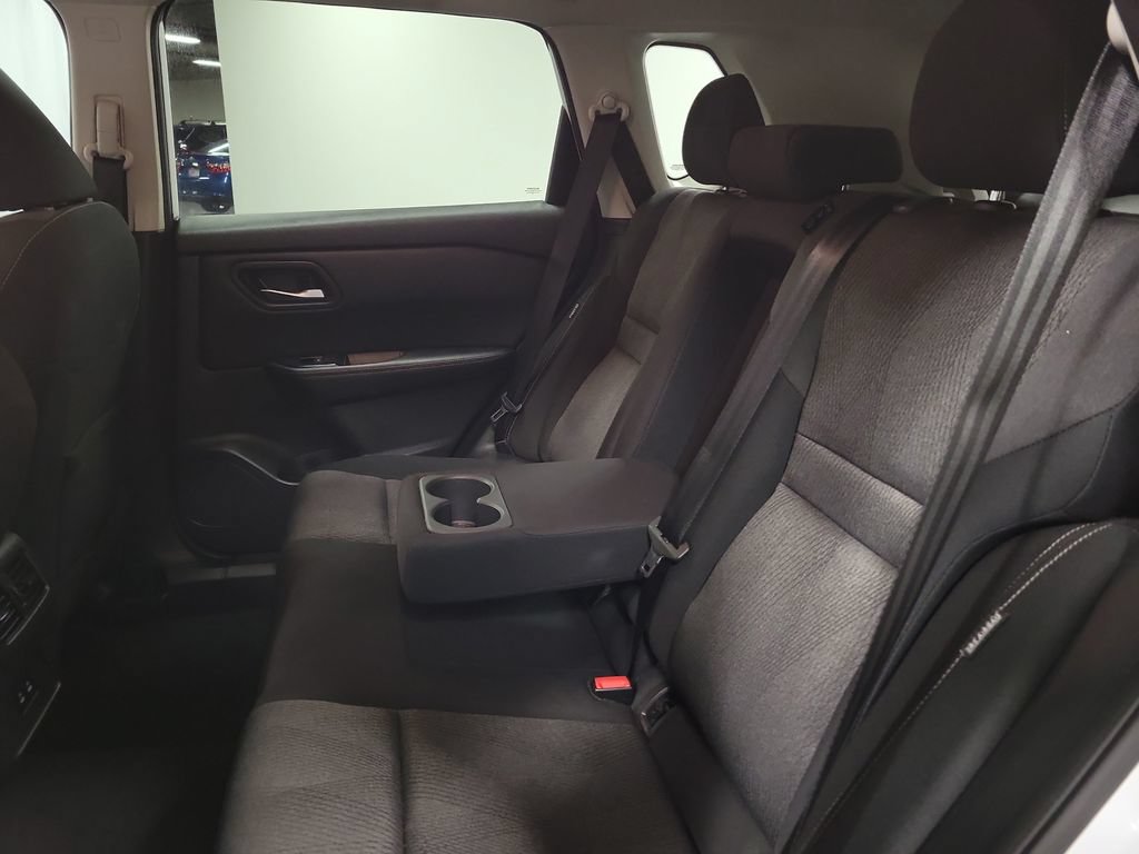 Used 2024 Nissan Rogue SV FWD image 20