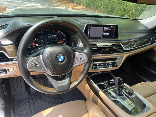 Used 2021 BMW 740i xDrive w/ Premium Package AWD/4WD image 6