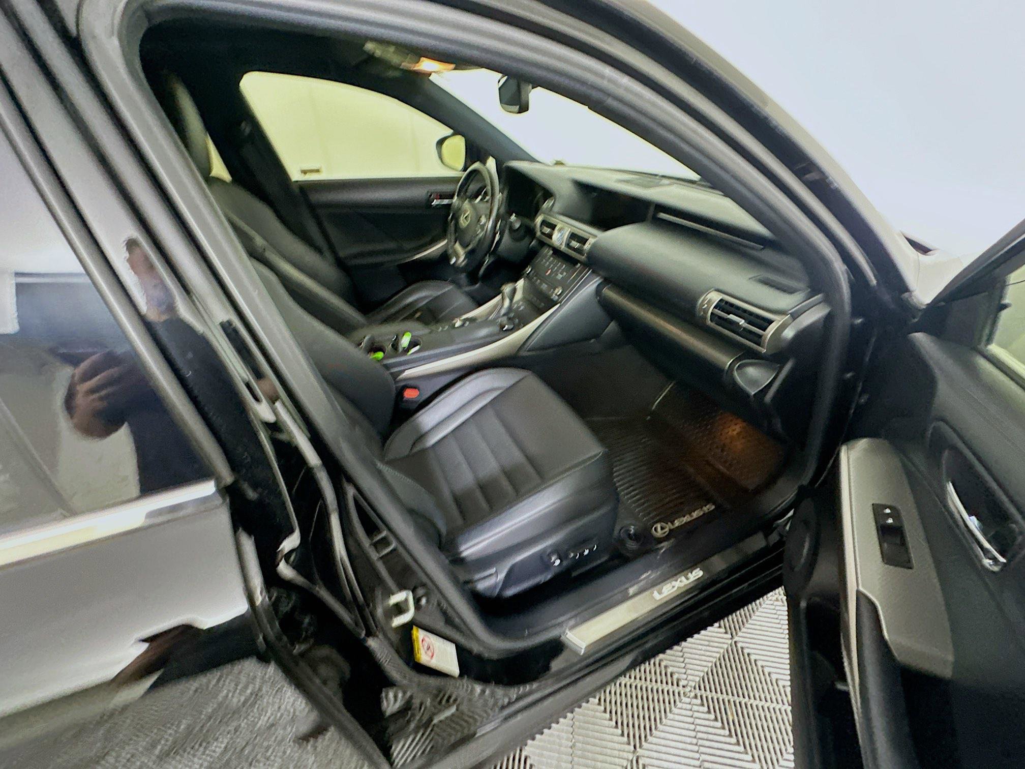 Used 2016 Lexus IS 300 AWD image 31