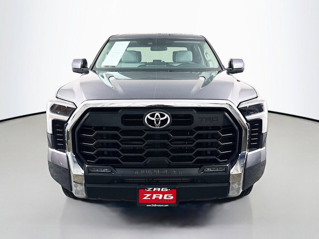 Used 2022 Toyota Tundra SR5 w/ TRD Off-Road Package AWD/4WD image 8