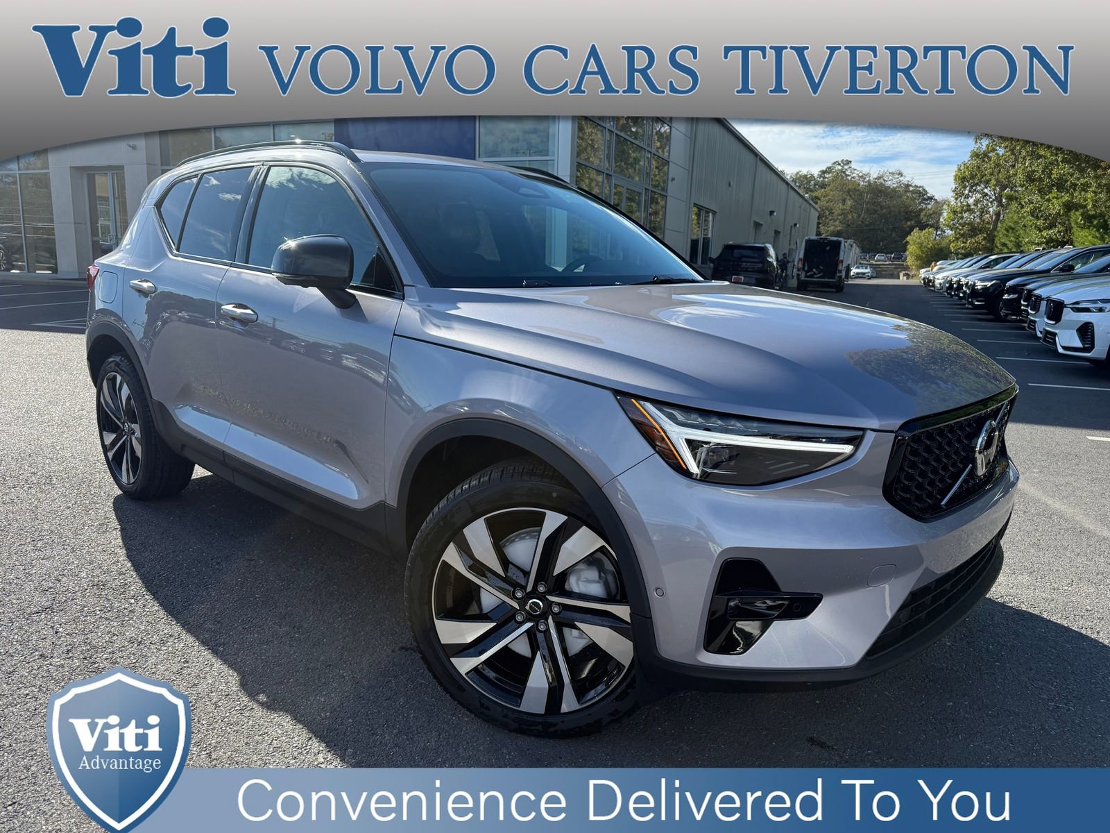 New 2026 Volvo XC40 B5 Ultra w/ Climate Package