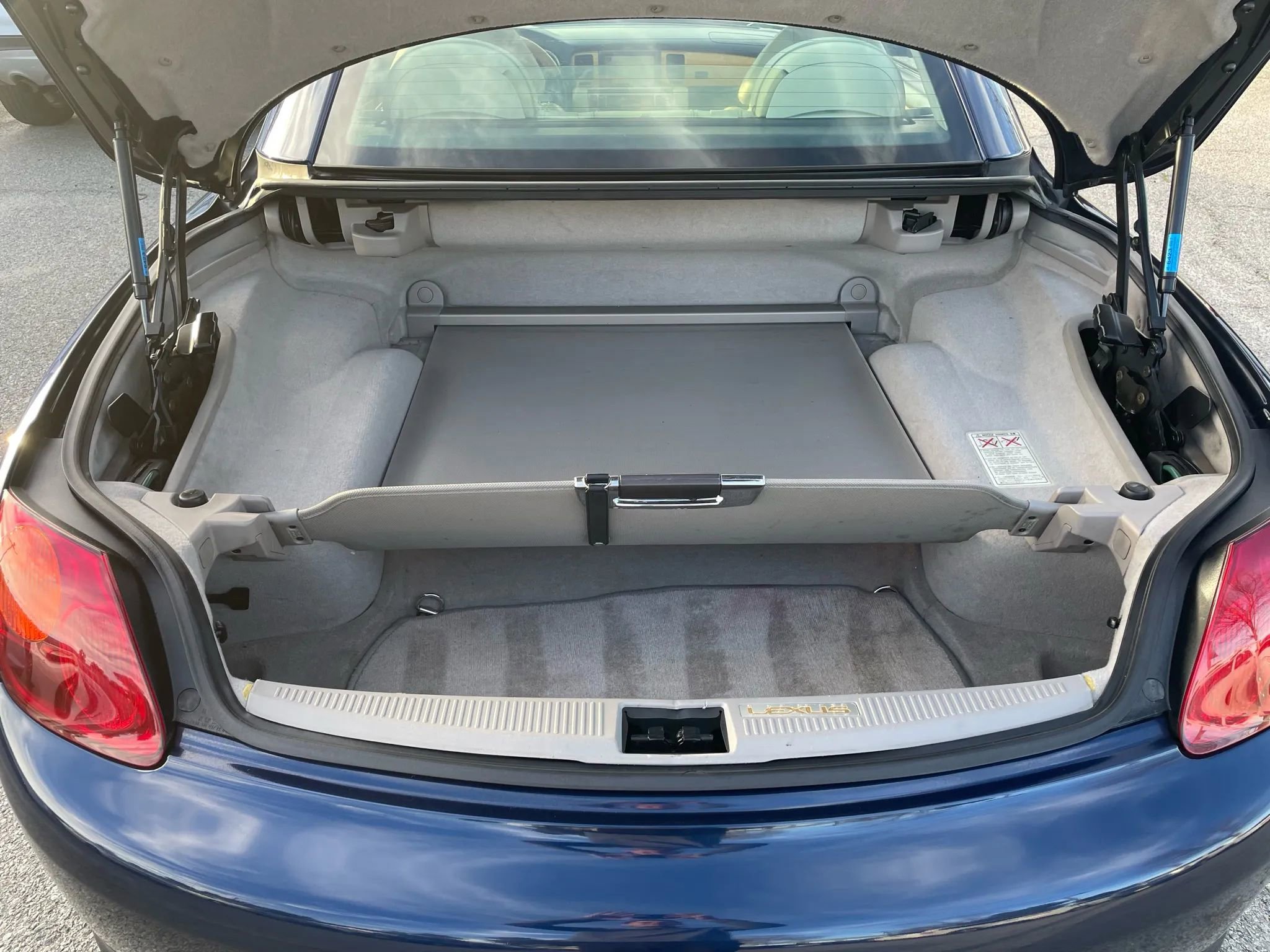 Used 2005 Lexus SC 430 Convertible image 26