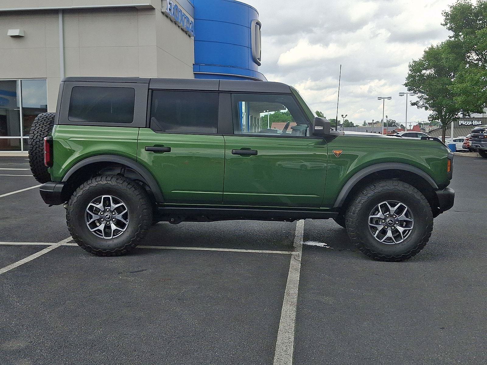 Used 2022 Ford Bronco Badlands AWD/4WD image 7