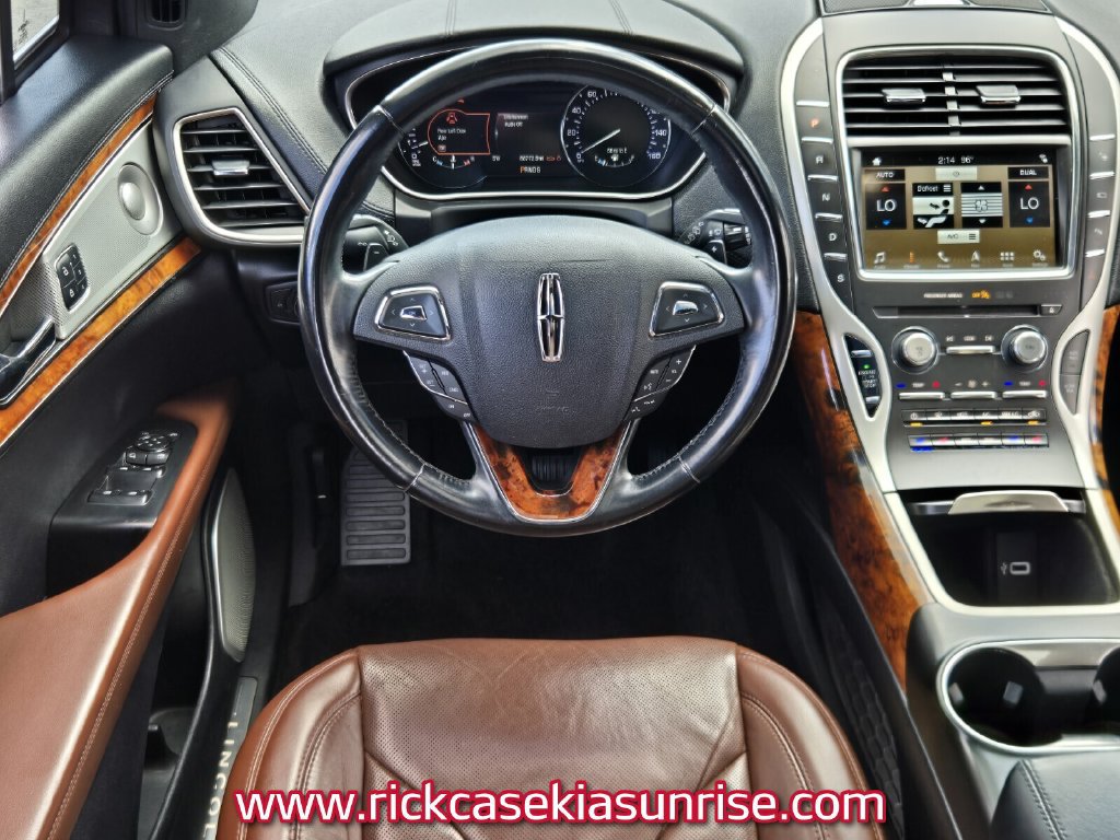 Used 2018 Lincoln MKX Reserve w/ Luxury Package FWD image 13