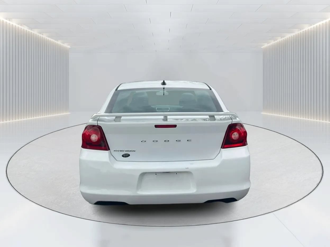 Used 2014 Dodge Avenger SE FWD image 5
