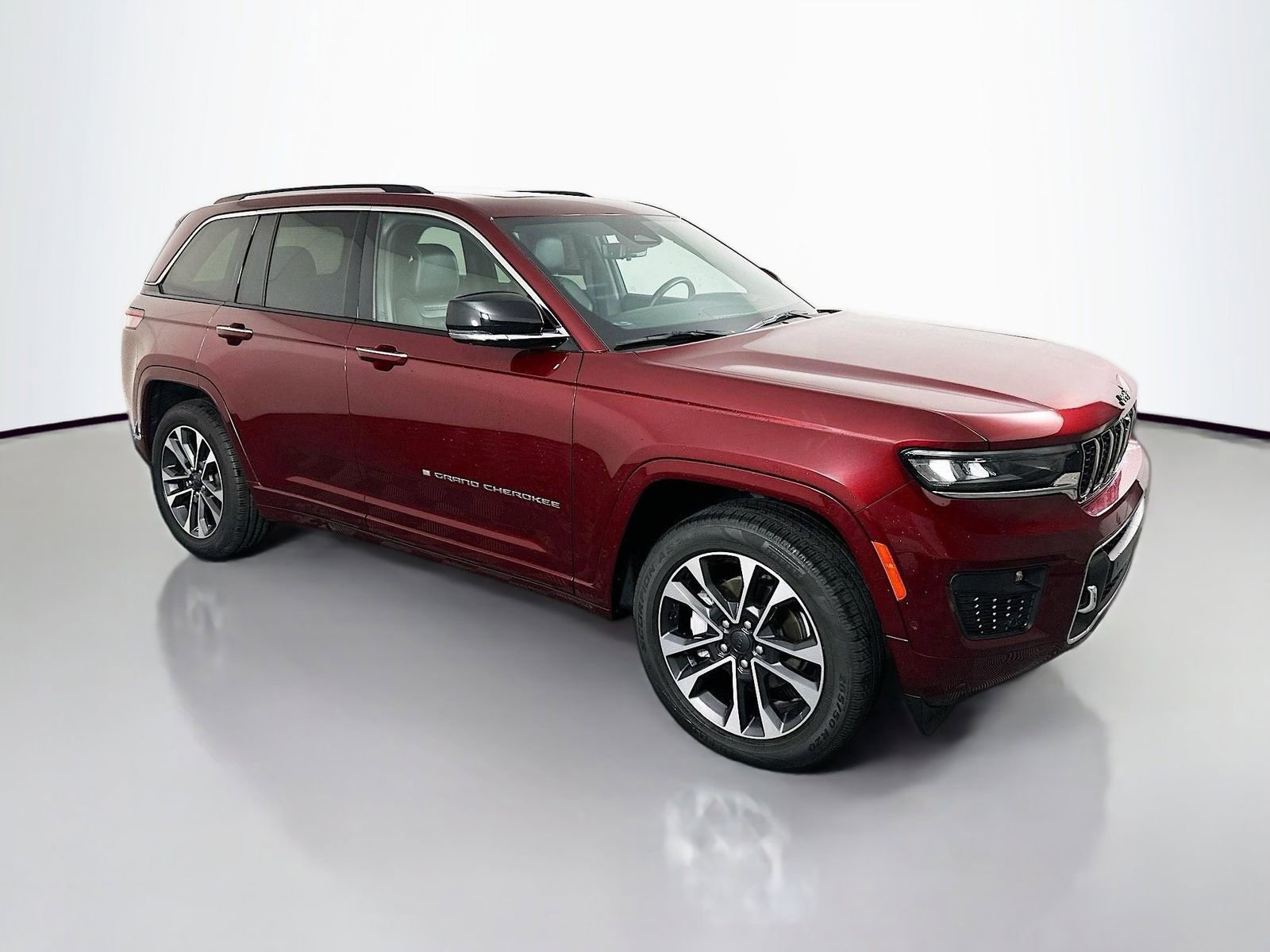 Used 2022 Jeep Grand Cherokee Overland w/ Adv Protech Group III AWD/4WD video 1