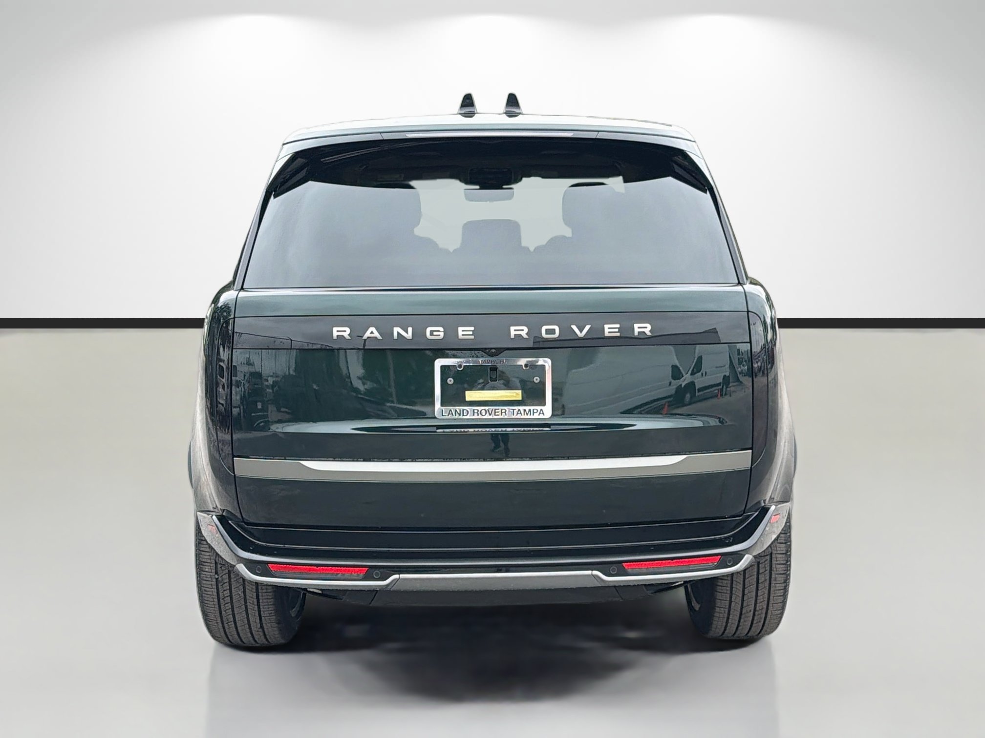 New 2027 Land Rover Range Rover SE AWD/4WD image 4