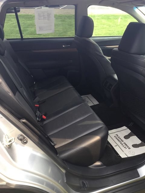 Used 2014 Subaru Outback 2.5i Limited w/ Moonroof Package AWD/4WD image 17