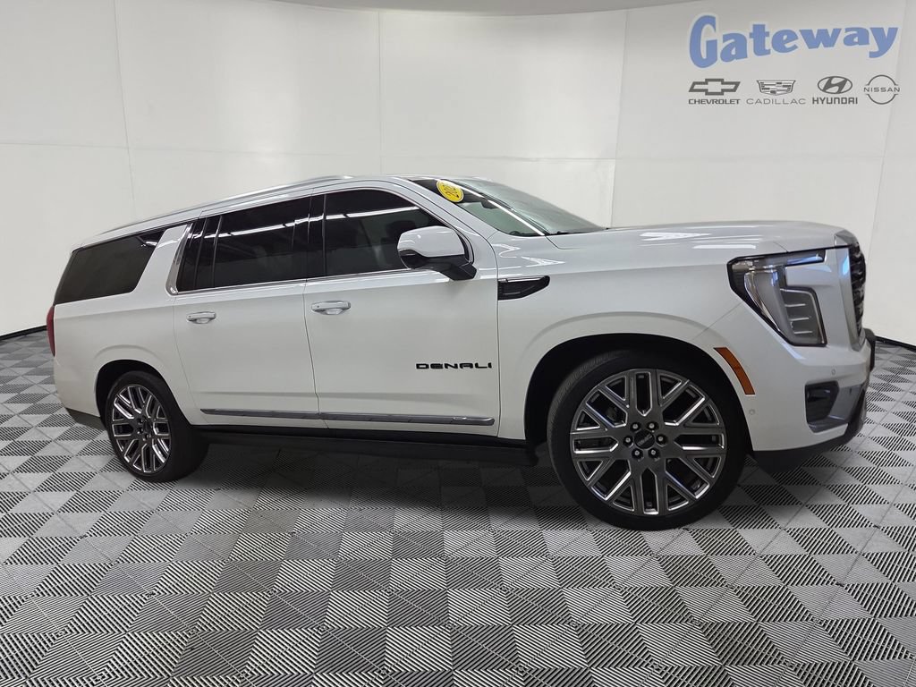 Used 2025 GMC Yukon XL Denali Ultimate AWD/4WD 360° Tour