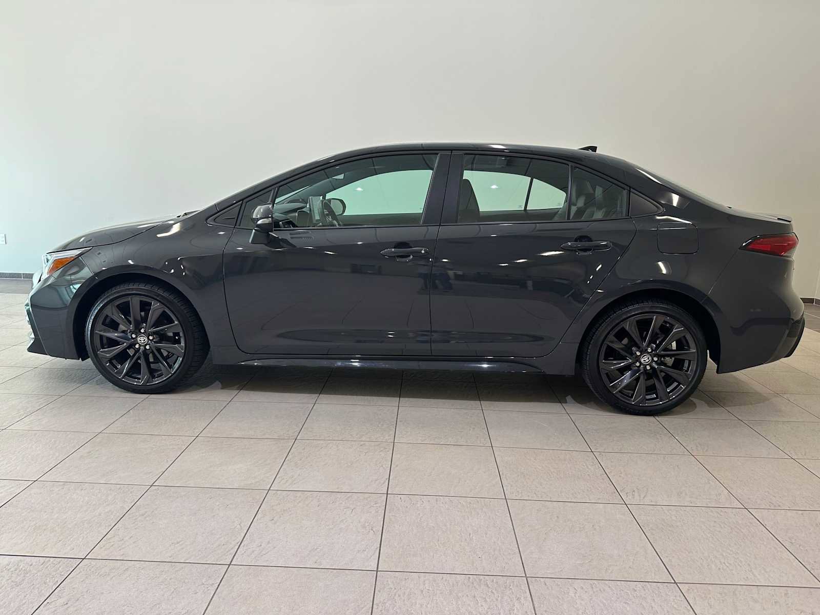 Certified 2025 Toyota Corolla XSE image 4