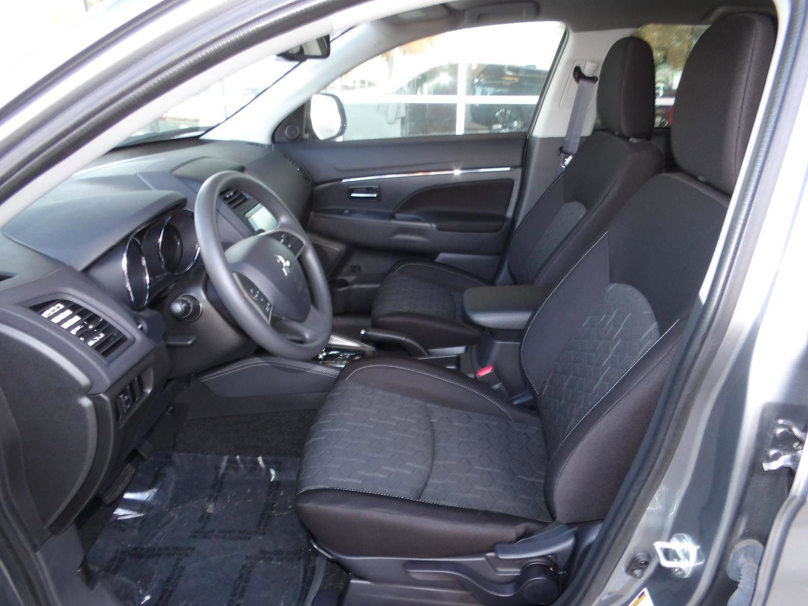 Used 2024 Mitsubishi Outlander Sport ES image 13