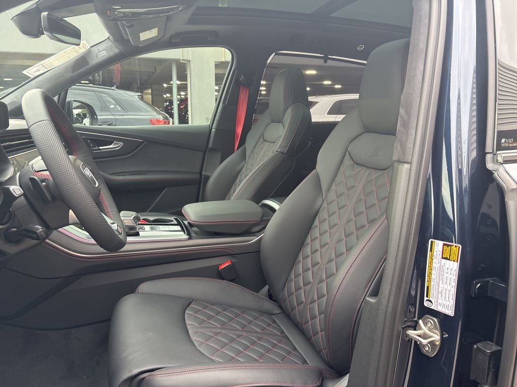 New 2026 Audi SQ7 Prestige image 13