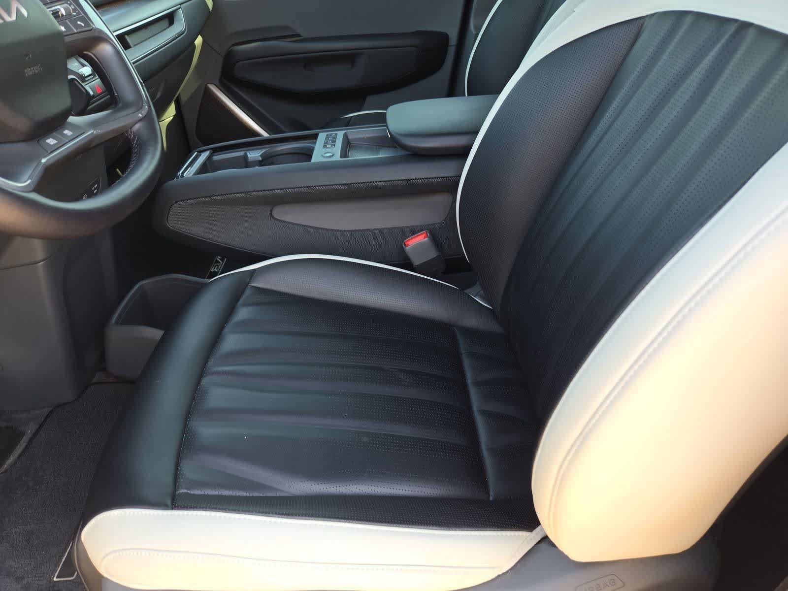 Certified 2024 Kia EV9 GT-Line AWD/4WD image 14