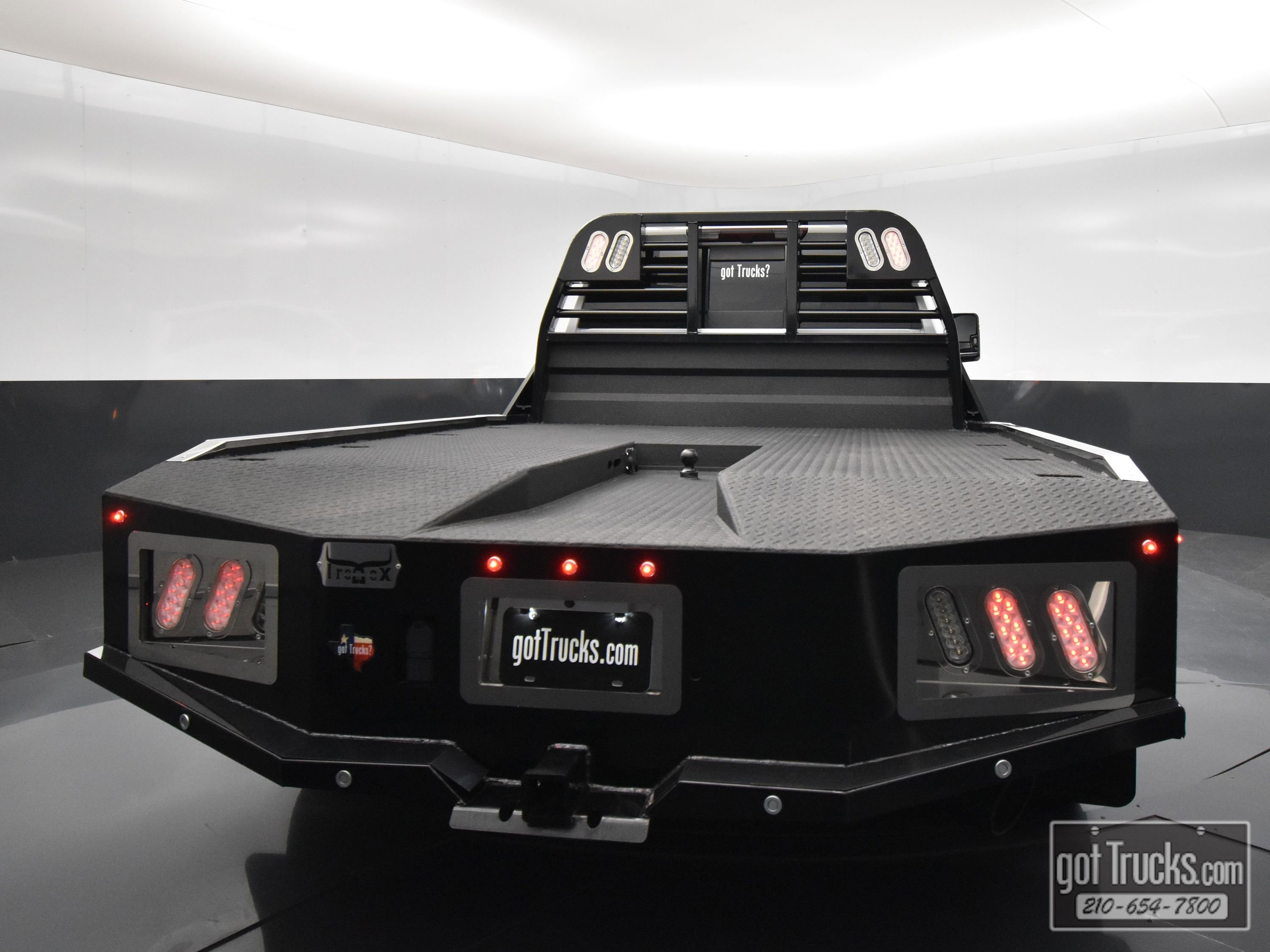 Used 2024 GMC Sierra 3500 SLT w/ SLT Convenience Package image 6